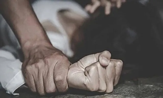 ఏడుగురు కలిసి.. బాలికపై సామూహిక అత్యాచారం!
