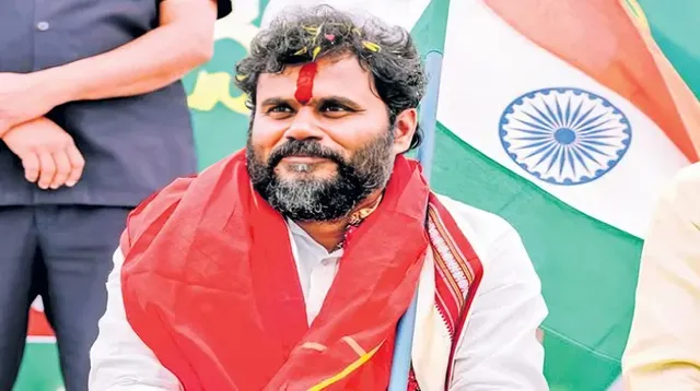 పెద్దిరెడ్డి కుటుంబమే దాడులకు కారణం: రామచంద్రయాదవ్ పెద్దిరెడ్డి కుటుంబమే దాడులకు కారణం: రామచంద్రయాదవ్