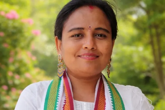 ఎలమంచిలి కాంగ్రెస్ మున్సిపల్ ఛైర్ పర్సన్ అభ్యర్థిగా శాంతి