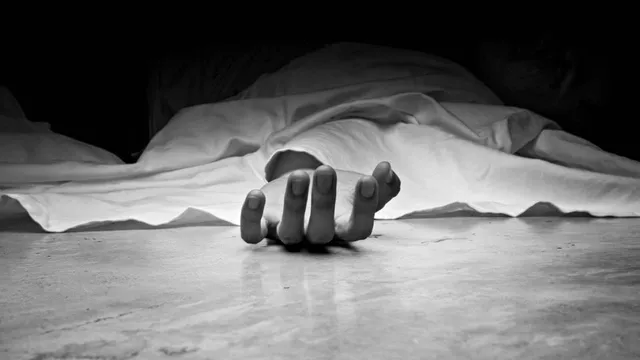 திருநெல்வேலி அரசு மருத்துவமனையில் விசாரணைக் கைதி உயிரிழப்பு திருநெல்வேலி அரசு மருத்துவமனையில் விசாரணைக் கைதி உயிரிழப்பு
