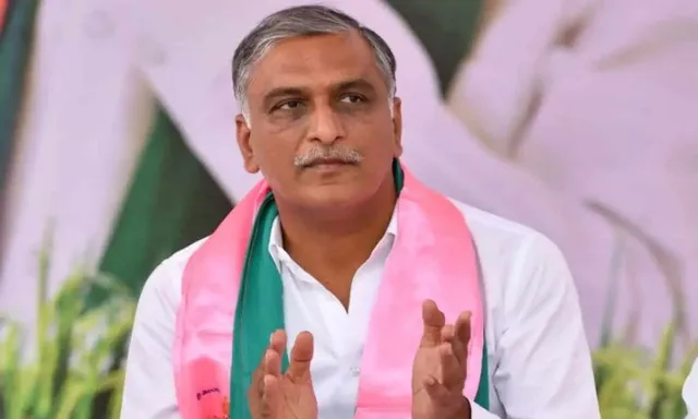 రేవంత్ రెడ్డి నల్లమల పులి కాదు.. ఊసరవెల్లి: హరీశ్ రావు