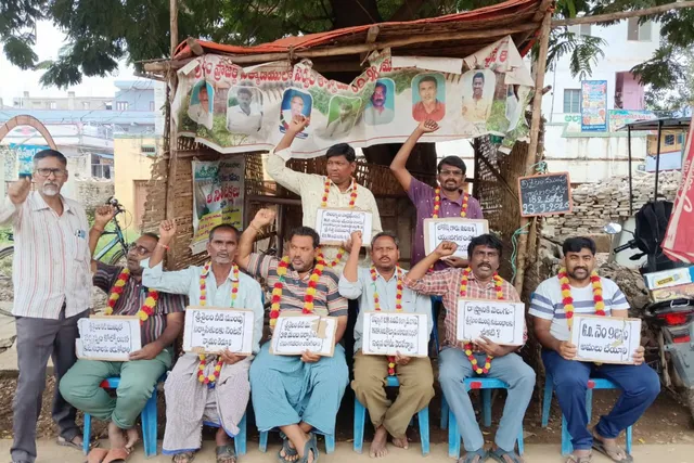 182వ రోజు కొనసాగుతున్న ముంపు బాధితుల దీక్షలు 182వ రోజు కొనసాగుతున్న ముంపు బాధితుల దీక్షలు
