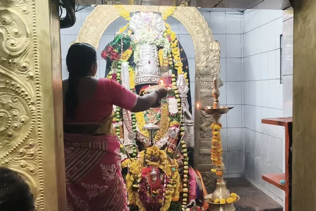 ఘనంగా ప్రారంభమైన శరన్నవరాత్రి ఉత్సవాలు ఘనంగా ప్రారంభమైన శరన్నవరాత్రి ఉత్సవాలు