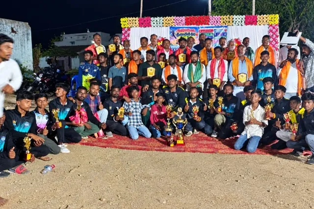 మక్తల్‌లో ఘనంగా ముగిసిన బీపీఎల్ సీజన్ 2 క్రికెట్ టోర్నమెంట్