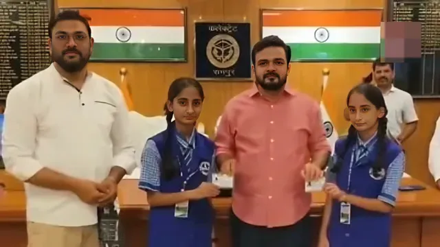 ఆధార్‌కే సవాల్‌గా మారిన కవలలు.. టైక్నాలజీ సైతం షాక్‌
