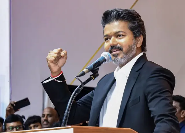 తమిళనాడు అథ్లెట్లకు CM విజయ్ భారీ నజరానా