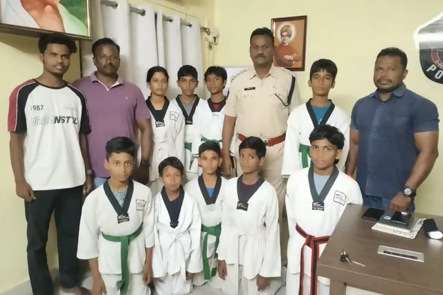రాష్ట్రస్థాయి తైక్వాండో పోటీలకు బొబ్బిలి విద్యార్థుల ఎంపిక