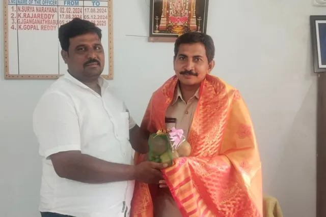బి. కొత్తకోట సీఐ గోపాల్ రెడ్డికి ఘన వీడ్కోలు