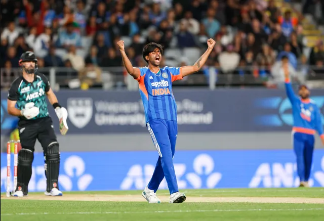 న్యూజిలాండ్ ఫస్ట్ వికెట్ డౌన్