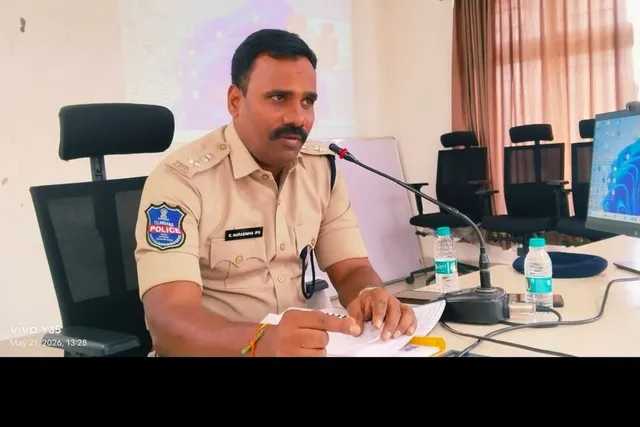 మోసగాళ్ల వలలో పడొద్దు..ఎస్పీ