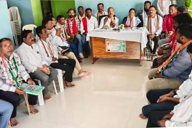 ఇండియా కూటమి సమావేశంలో పాల్గొన్న అజ్మీరా శ్యామ్ నాయక్