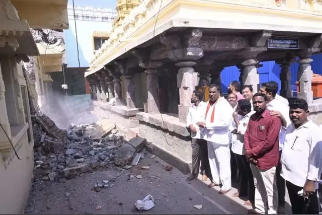 ఉగ్ర నరసింహ స్వామి ఆలయ నిర్మాణ పనులను పరిశీలించిన అడ్లూరి ఉగ్ర నరసింహ స్వామి ఆలయ నిర్మాణ పనులను పరిశీలించిన అడ్లూరి