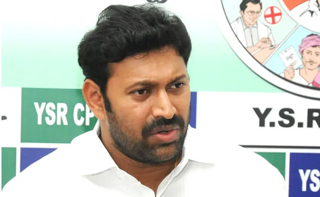 పులివెందులలో భారీగా పోలీసుల మోహరింపు