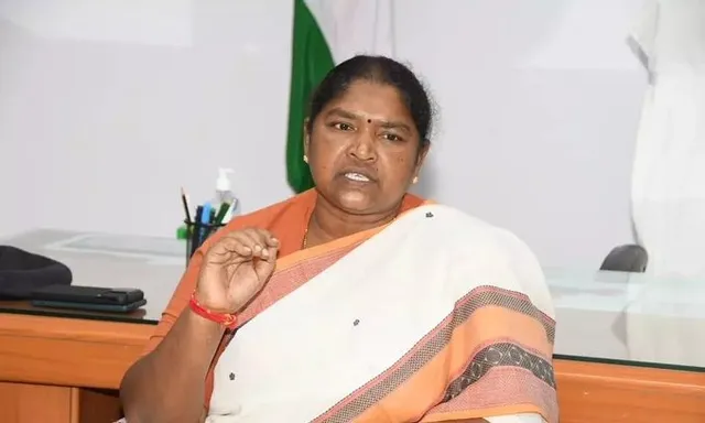 కాంగ్రెస్ ప్రభుత్వంలో మహిళలకు పెద్దపీట: సీతక్క