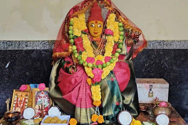 మడికొండలో శ్రీ మహాలక్ష్మీ అవతారంలో కనకదుర్గమ్మ తల్లి