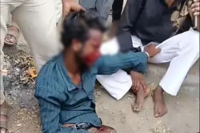 రోడ్డు ప్రమాదంలో యువకుడికి గాయాలు