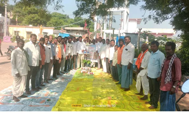 తిరుమలాపూర్‌లో వానాకాలం ధాన్యం కొనుగోలు కేంద్రం ప్రారంభం