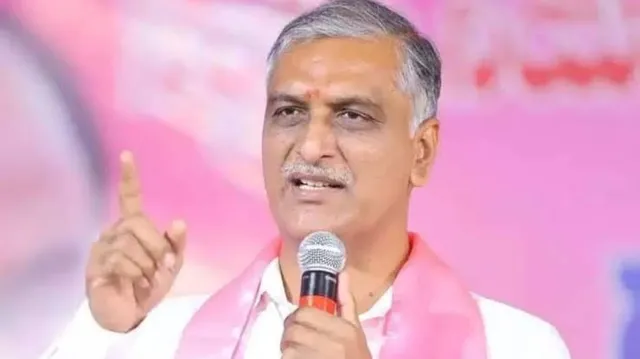 ప్రత్యేక బస్సుల పేరుతో ప్రయాణికులపై భారం మోపుతున్నారు: హరీష్‌రావు