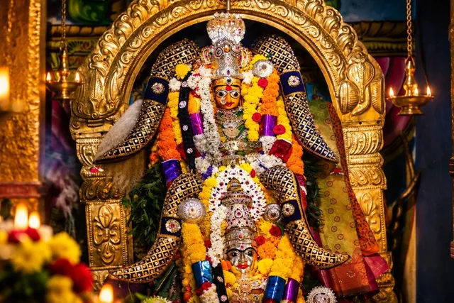 ధర్మవరంలో వైభవంగా పెద్దమ్మ తల్లి శరన్నవరాత్రి ఉత్సవాలు ధర్మవరంలో వైభవంగా పెద్దమ్మ తల్లి శరన్నవరాత్రి ఉత్సవాలు
