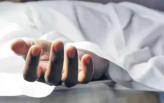 కడుపునొప్పితో గంటల వ్యవధిలో దంపతుల మృతి కడుపునొప్పితో గంటల వ్యవధిలో దంపతుల మృతి