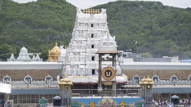 திருப்பதி ஏழுமலையான் கோயிலில் நேற்று உண்டியல் காணிக்கை ரூ.4.56 கோடி வசூல்