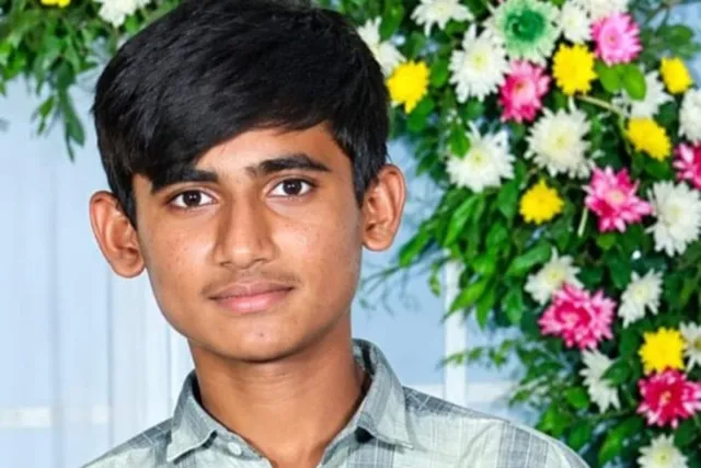 పెగడపల్లి: ఫోన్ కొనివ్వలేదని 9వ తరగతి విద్యార్ధి ఆత్మహత్య