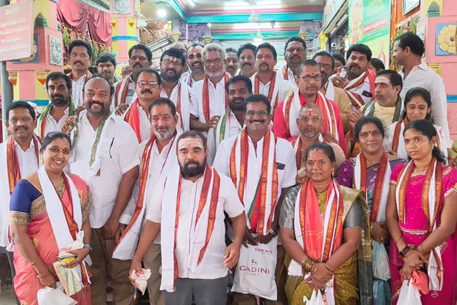పలు ఆలయంలో పూజలు చేపట్టిన జనసేన నాయకులు