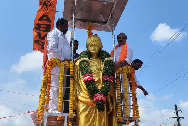 మంత్రి శ్రీహరి చేతుల మీదుగా వివేకానంద విగ్రహ ఆవిష్కరణ