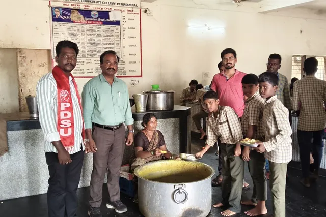 గురుకులంలో మధ్యాహ్న భోజన పథకం తీరుపై పీడీఎస్యూ పరిశీలన