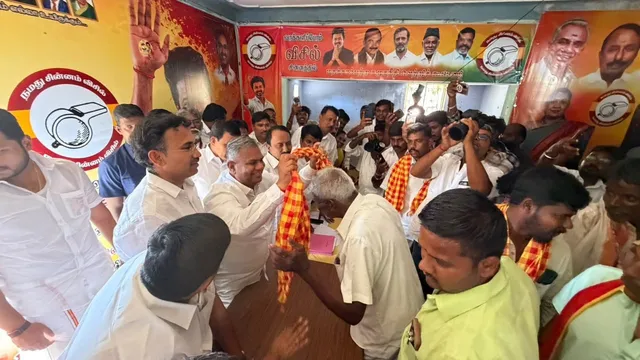 100-க்கும் மேற்பட்டோர் தவெகவில் இணைந்தனர்