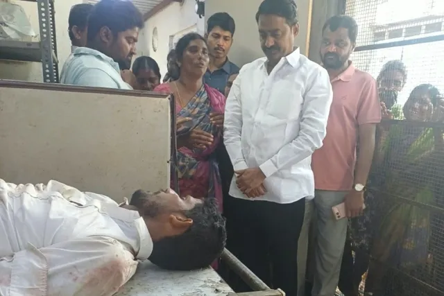 సూర్యాపేటలో ఘోర రోడ్డు ప్రమాదం..ఇద్దరు దుర్మరణం