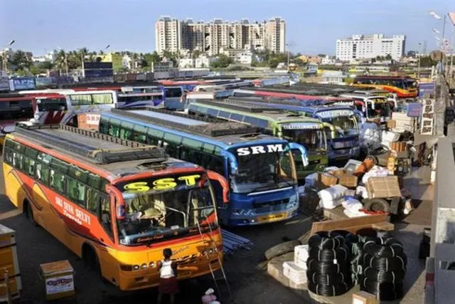 இன்று நள்ளிரவு முதல் தனியார் பேருந்துகள் ஸ்டிரைக்