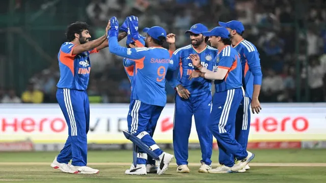 విజృంభించిన భారత బౌలర్లు.. శ్రీలంక 18/5