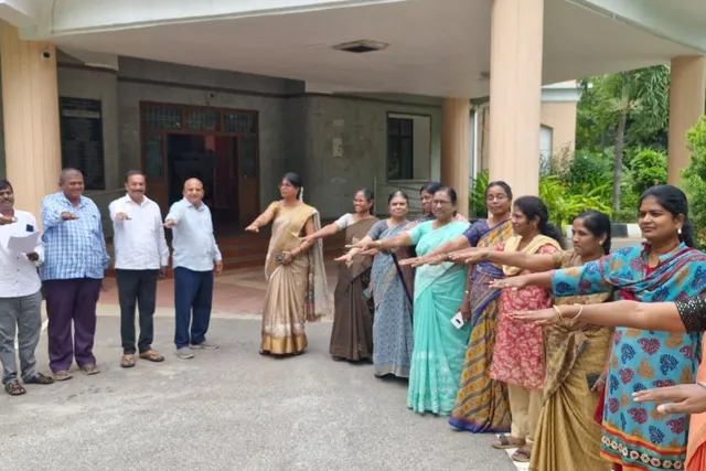 స్వర్ణాంధ్ర - స్వచ్ఛాంధ్రలో అందరూ భాగస్వాములు కావాలి
