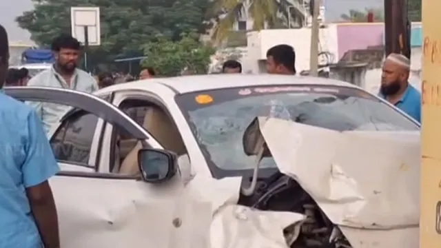 திருவண்ணாமலை அருகே விபத்து: அமெரிக்க சுற்றுலா பயணிகள் காயம்