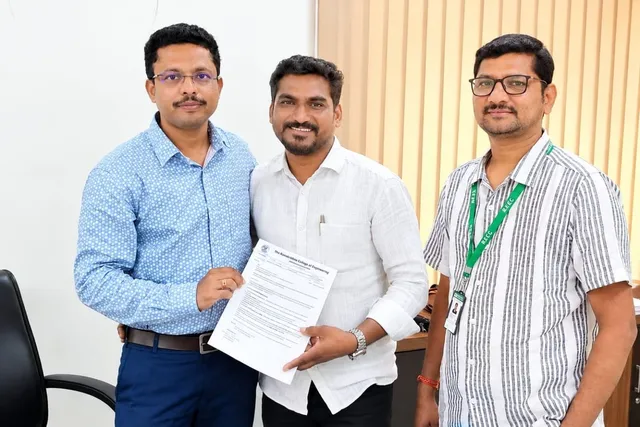 . పార్కు అభివృద్ధి, కార్మికుల సమస్యల పరిష్కారానికి వినతి