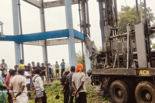 తాగునీటి ఎద్దడి రాకుండా ఎస్ ఎఫ్ సి నిధులతో బోరు ఏర్పాటు