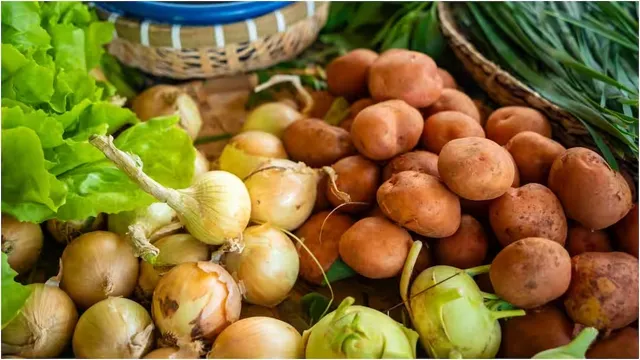 ఉల్లి, బంగాళాదుంపలను కలిపి నిల్వ చేయొద్దు: నిపుణులు