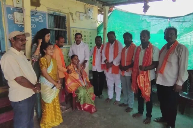 చెన్నూరులో అంగన్వాడీ టీచర్లకు ఘన సన్మానం