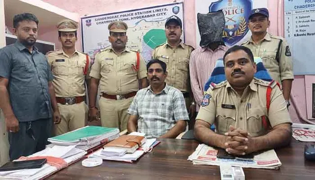 ఆరు నెలలుగా దూరం పెట్టిందని కక్షతో.. మహిళను కత్తితో పొడిచి హత్య