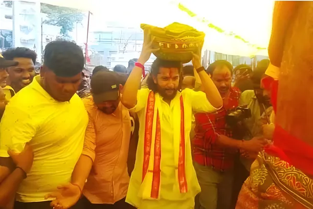 గట్టమ్మ తల్లిని దర్శించుకున్నహీరో నాని