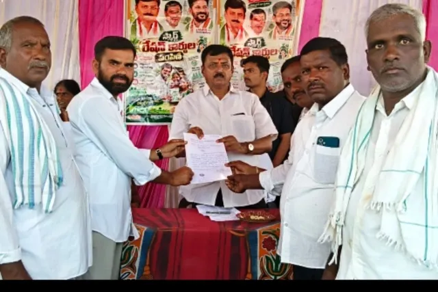 పోడు భూములకు పట్టాలు ఇప్పించాలని ఎమ్మెల్యేకు వినతి