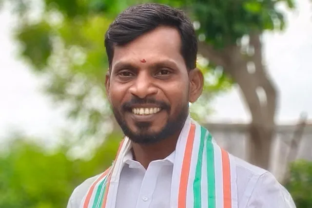 ప్రజా పాలన దినోత్సవం సందర్భంగా జెండా ఆవిష్కరణ ప్రజా పాలన దినోత్సవం సందర్భంగా జెండా ఆవిష్కరణ