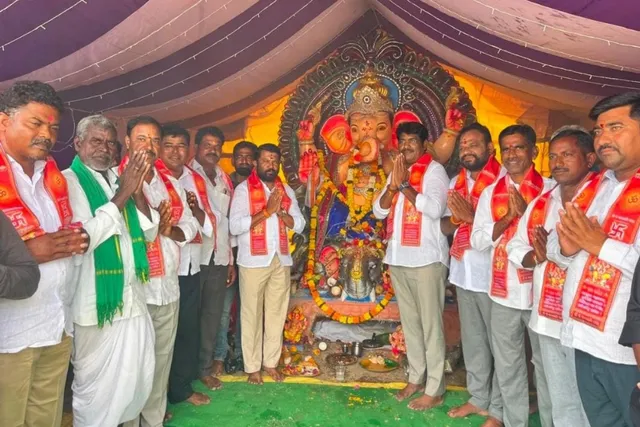 ధర్పల్లి మండపాలను సందర్శించిన మాజీ జడ్పిటిసి బాజిరెడ్డి జగన్
