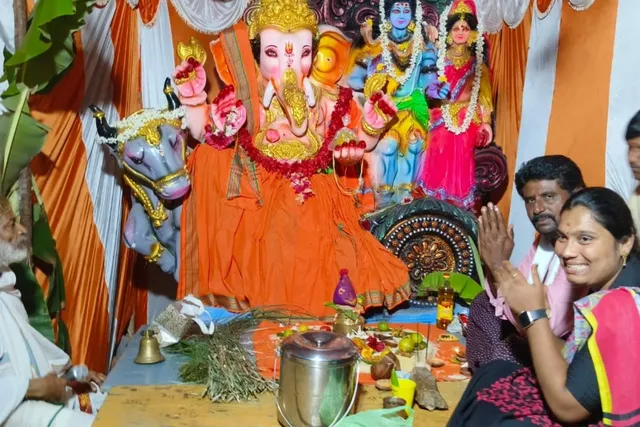 సీతారాముల వారి గుడిలో ఘనంగా వినాయక పూజ