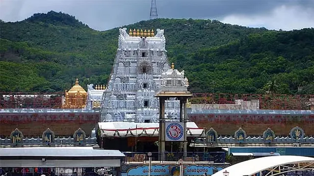 திருப்பதி ஏழுமலையான் கோயிலில் ஒரே நாளில் 82,000 பக்தர்கள் தரிசனம்