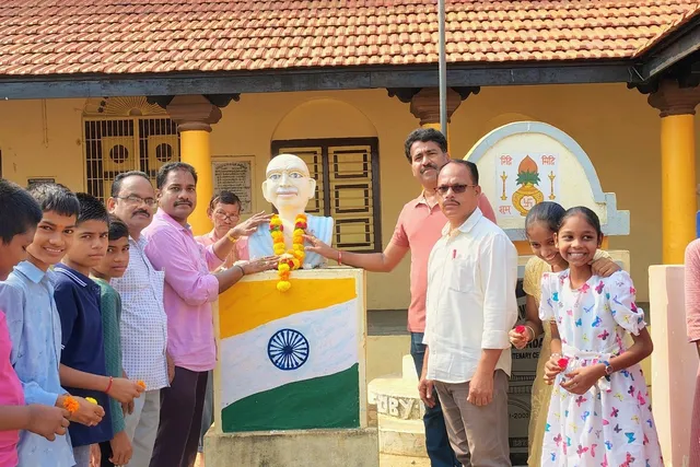 మందసలో ఘనంగా గాంధీ జయంతి వేడుకలు