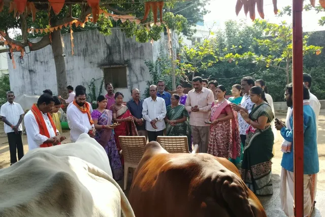 బైంసా గోశాలకు విరాళం