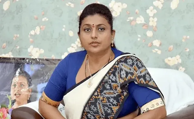 వైఎస్సార్‌ కుటుంబం వరమైతే చంద్రబాబు పెద్ద శాపం: రోజా