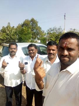 ఓటు హక్కుని వినియోగించుకున్న కల్కి నగర్ వాసులు